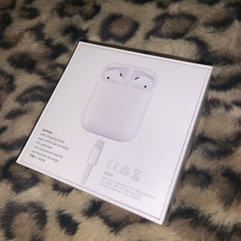 🌟AirPod Box🌟 - Picture 3 of 4